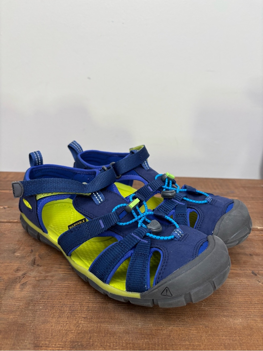 Kids Keen Sea Camp Navy and Lime Active Sandals Boys size 6